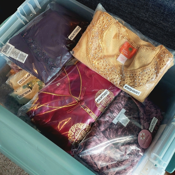 โน๏ธ About Lucky Lotus & Co. - Picture 7 of 10